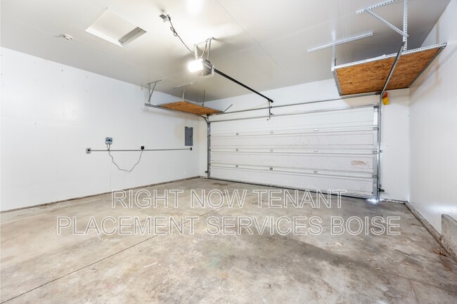 Building Photo - 1439 N Antimony Pl