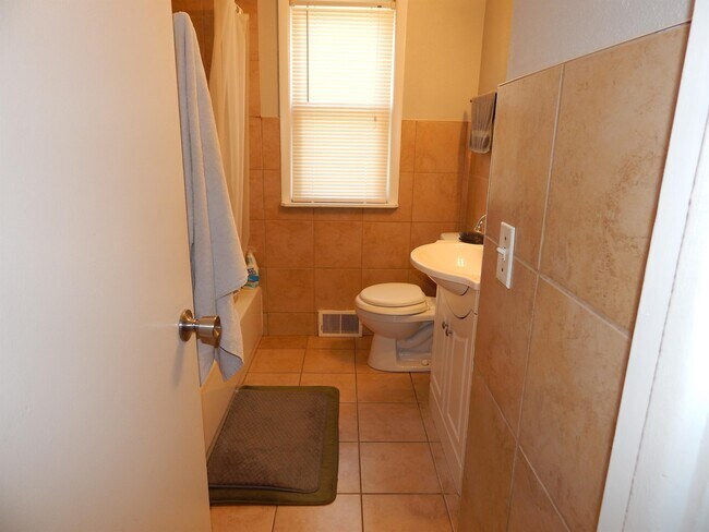 Building Photo - 20656 Donnybrook Rd