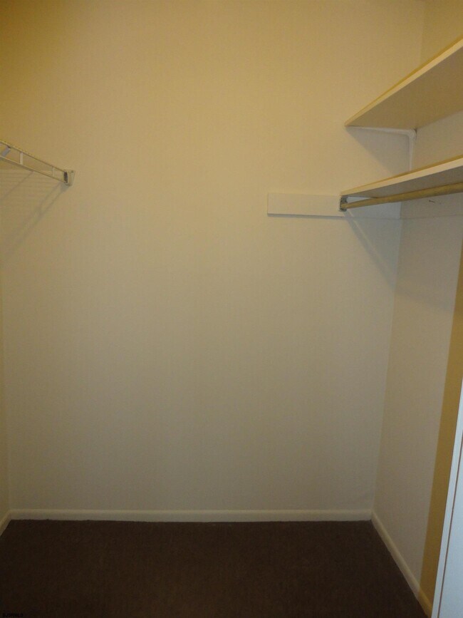 Building Photo - 2461 Arbor Ct