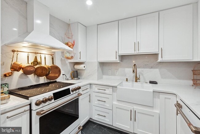 Building Photo - 202 W Rittenhouse Square