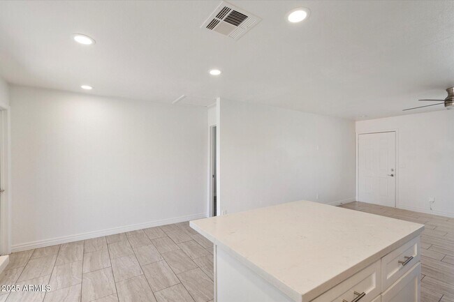 Building Photo - 3545 W Galveston St