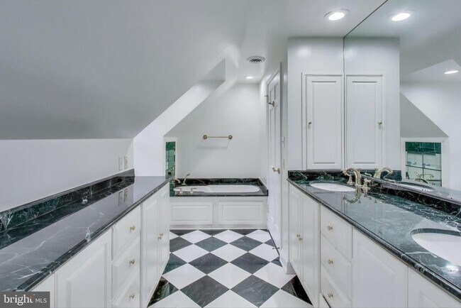 Building Photo - 7308 Burdette Ct