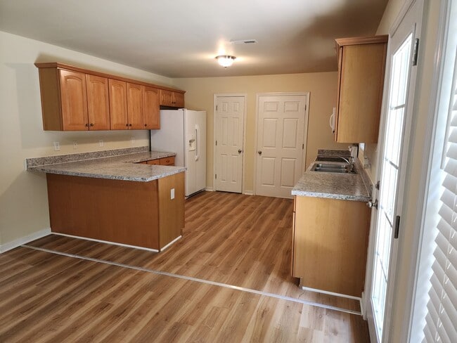 Building Photo - Beautiful 3 Bedroom 2 Bath  Rancher in New Kent!