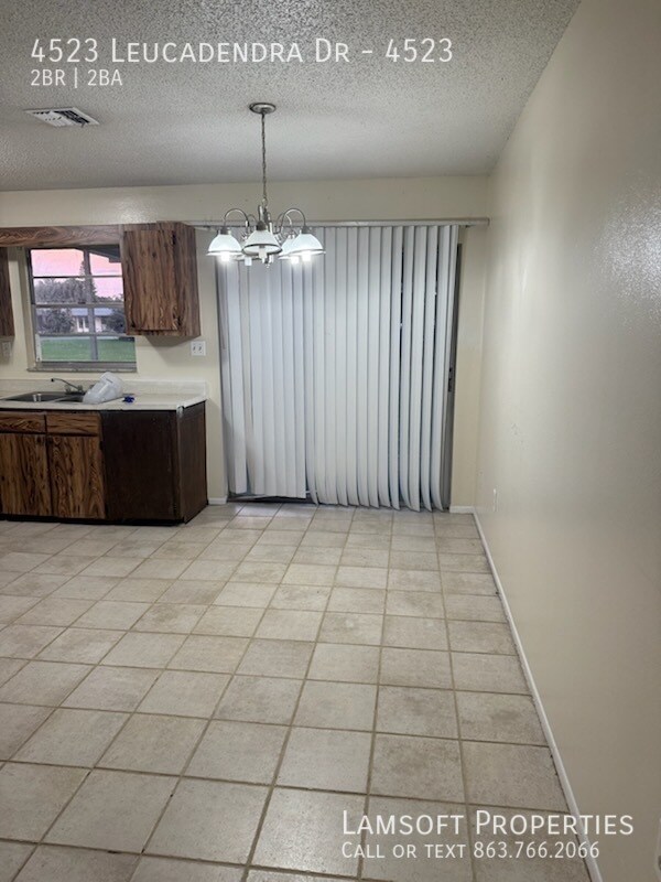 Building Photo - 4523 Leucadendra Dr