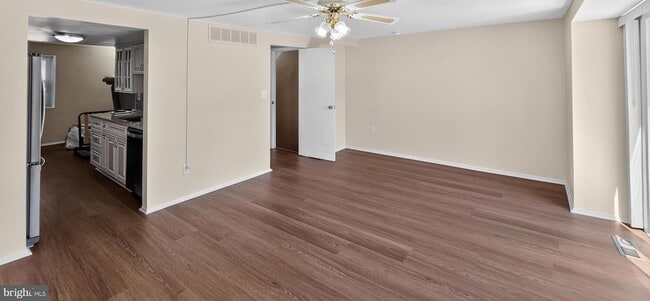 Building Photo - 5449 Mystic Ct