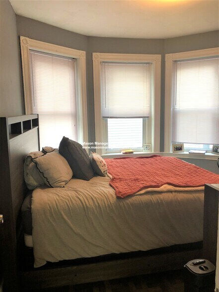 Building Photo - 7 Kenney St