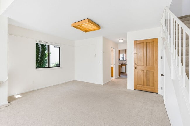 Building Photo - North Berkeley Condo – Steps from Campus w...
