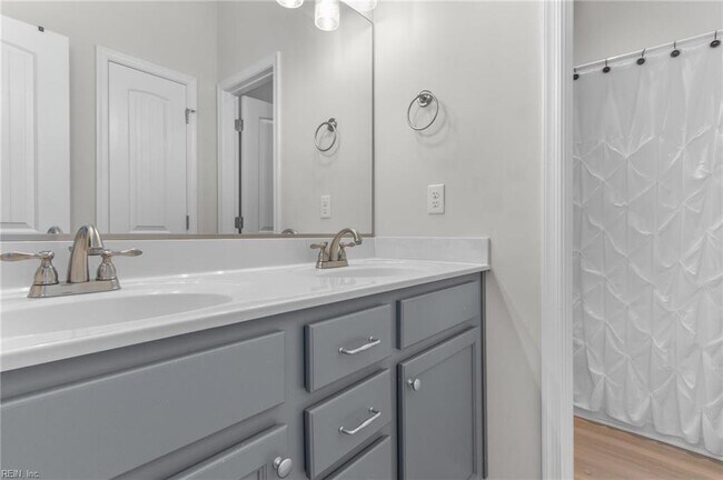 Building Photo - 608 Rhema Rd