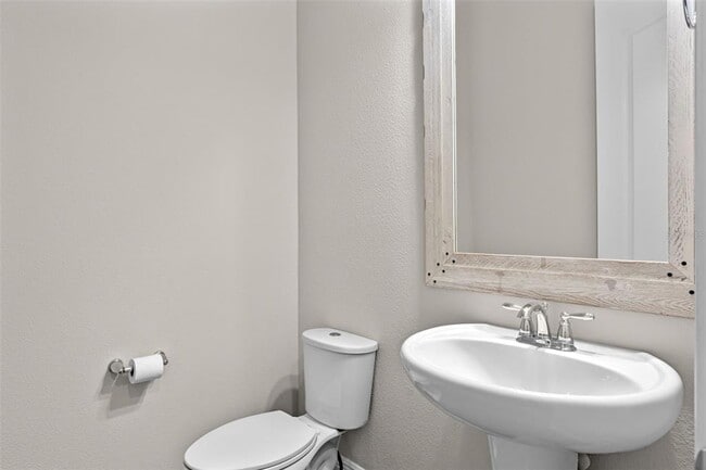 Building Photo - 2648 Lobelia Dr
