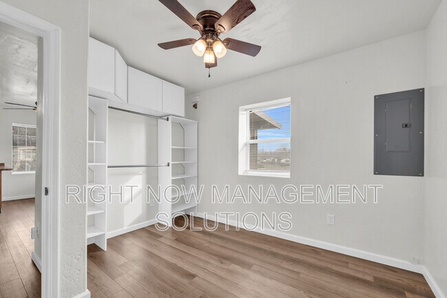 Building Photo - 202 S Middleton Rd