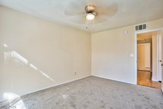 Building Photo - 3035 Casey Dr