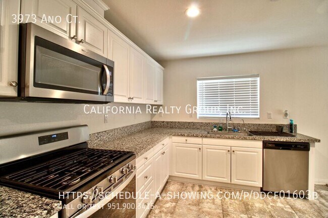 Building Photo - 3973 Ano Ct