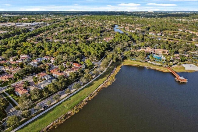 Building Photo - 556 Tomahawk Ct