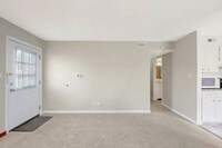 Building Photo - 334 Joan Ct