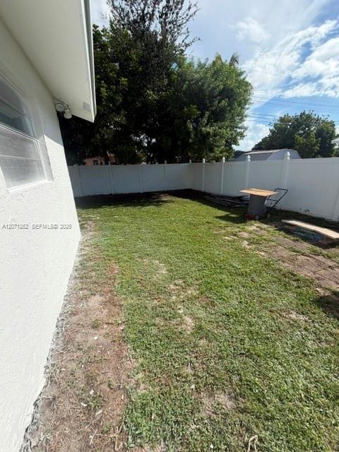 Building Photo - 2571 NW 5th St