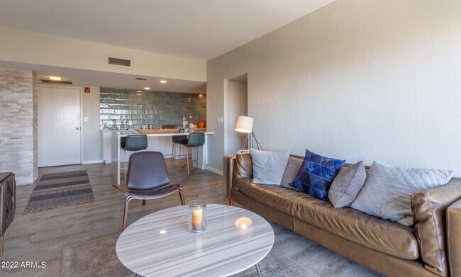 Building Photo - 805 4th Ave