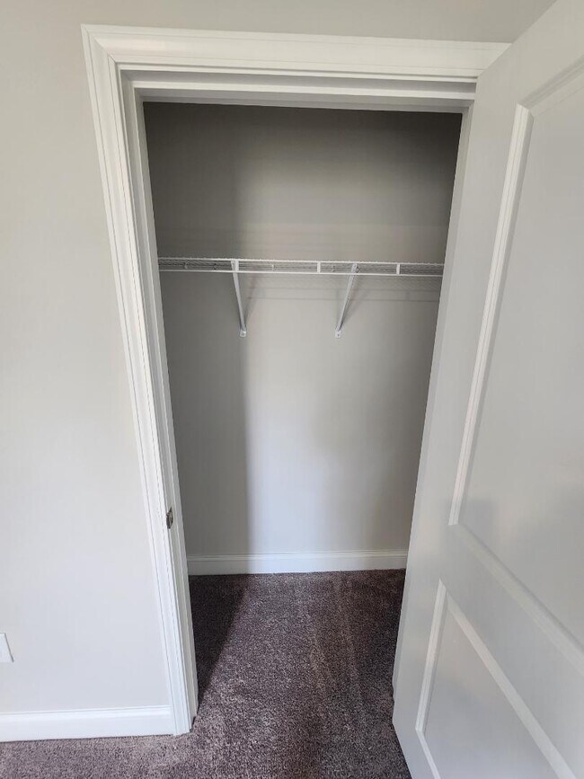 Building Photo - 4044 Dewberry Ln