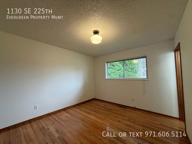 Building Photo - 1130 SE 225th Ave