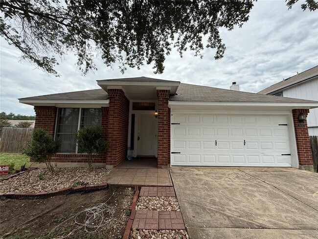 Primary Photo - 916 Whitehall Dr