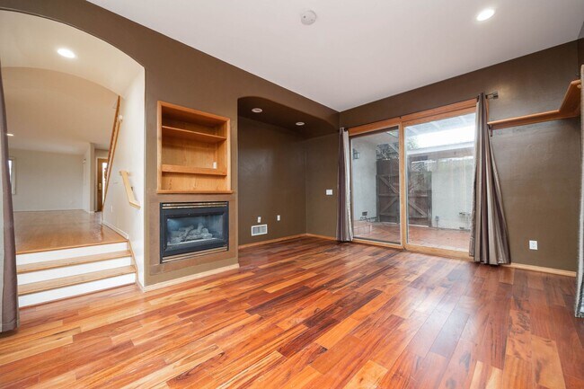 Building Photo - 1301 Forest Ave
