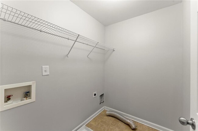 Building Photo - 1867 Ellison Lakes Ct