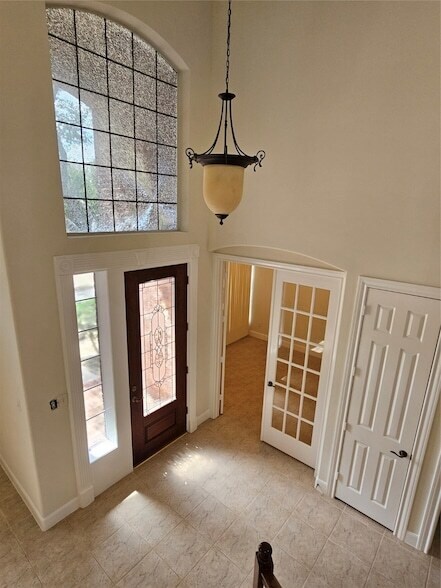 Building Photo - 12503 Rosewood Way Ln