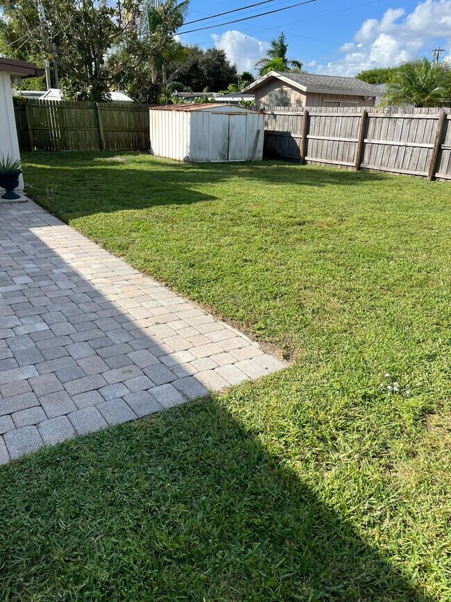 Building Photo - 9167 Birmingham Dr