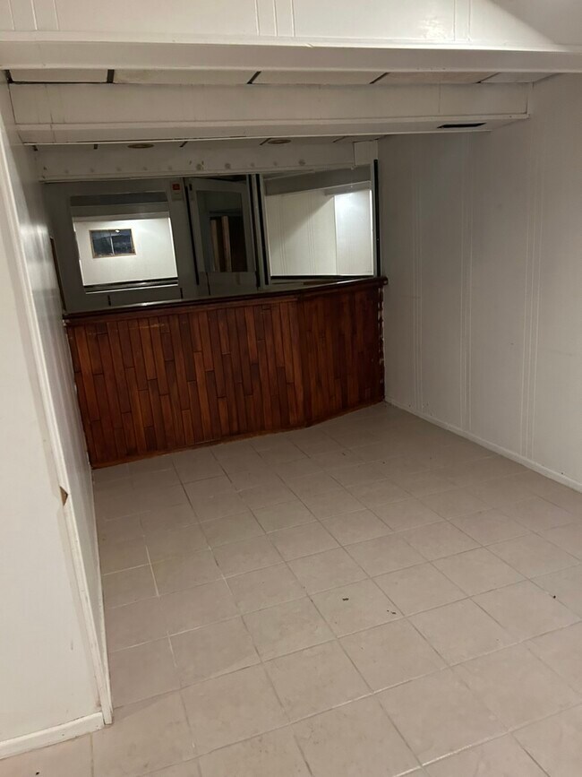 Building Photo - 1373 Whispering Springs Cir