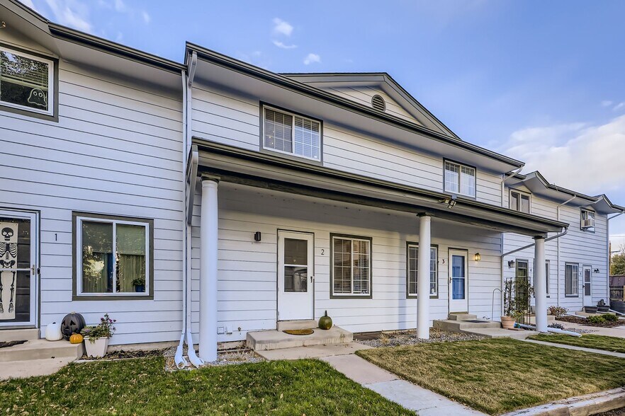 Building Photo - 7451 Bradburn Blvd