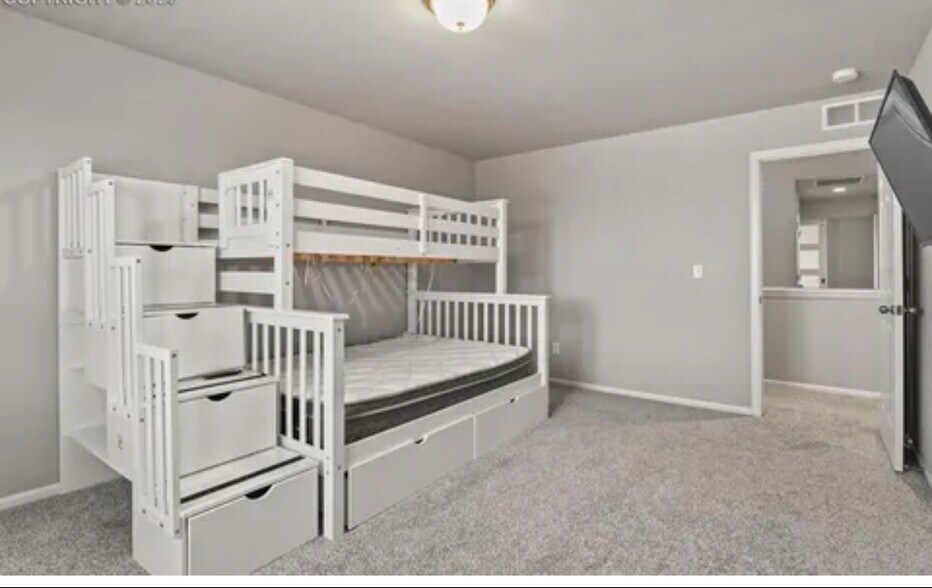 Building Photo - 7238 Fauna Glen Dr