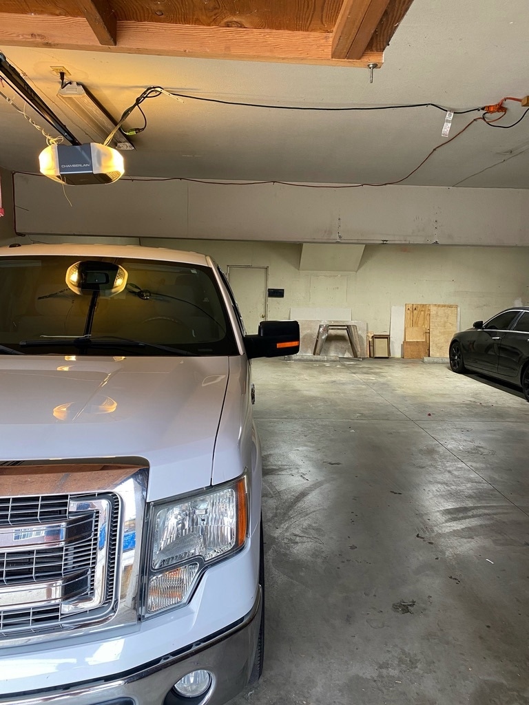 Shared Garage (Two car tandem parking). - 831 N Zeyn St