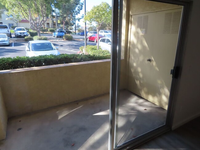 Building Photo - 2 bed, 2 bath Condo in San Diego's Linda V...