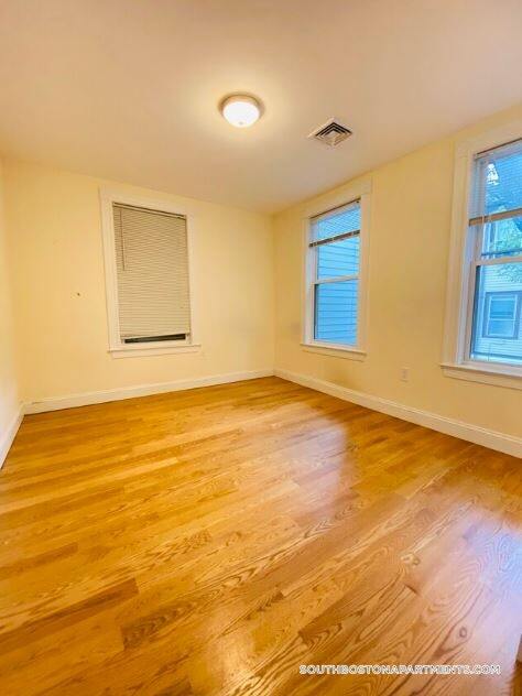 Building Photo - 275 Dorchester Ave