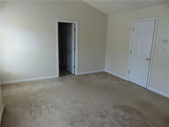 Building Photo - 523 Rockbridge Trail