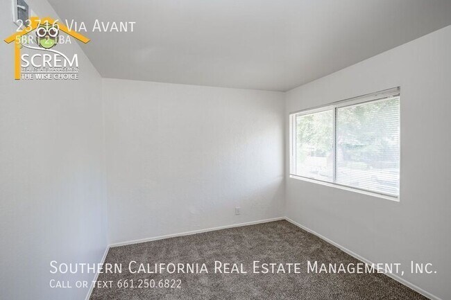 Building Photo - 23716 Vía Avant