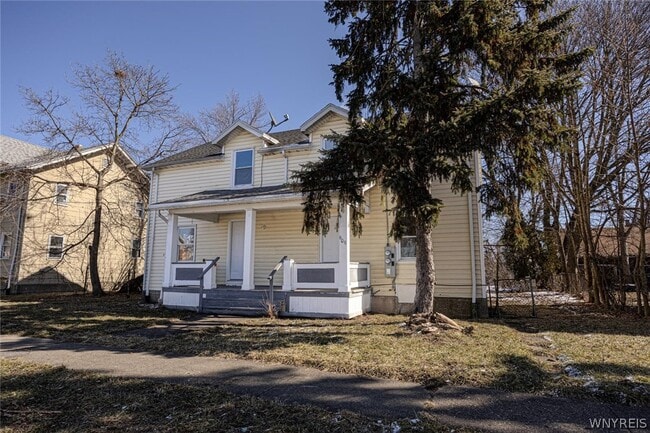 Building Photo - 609 24th St