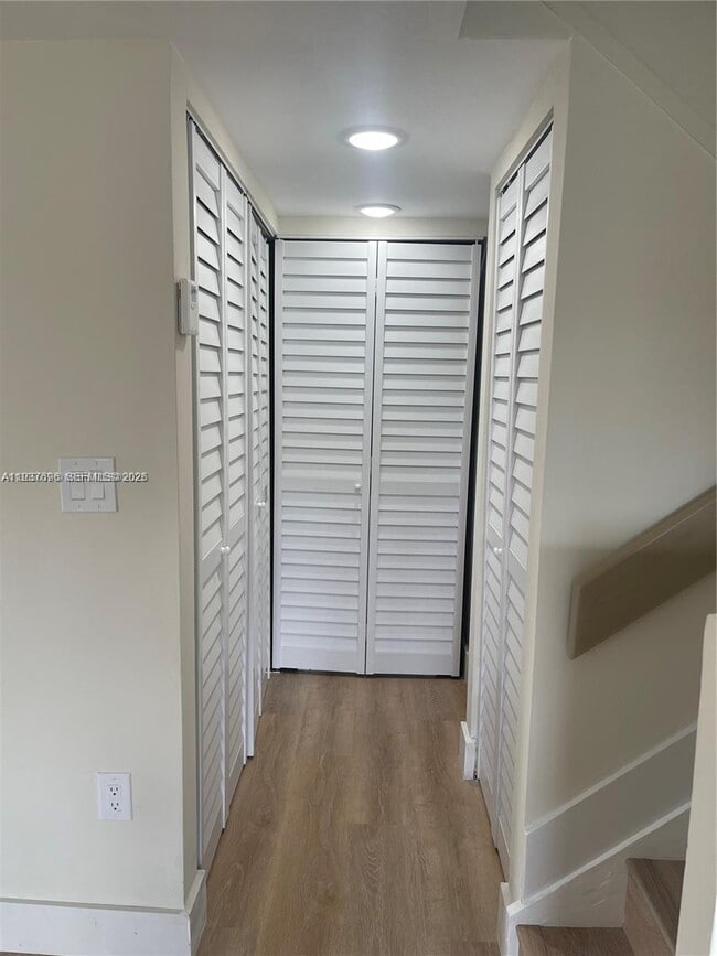 Building Photo - 475 NW 85th Ct