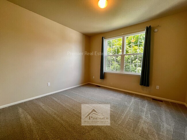 Building Photo - 4959 Justeagen Dr