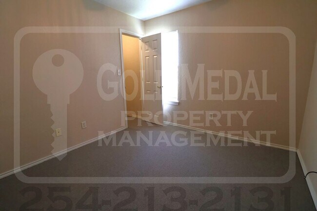 Building Photo - 3412 Cantabrian Dr