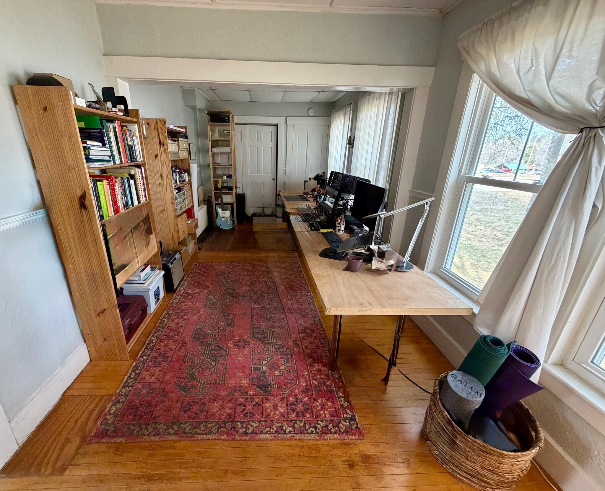 Building Photo - 137 Main St