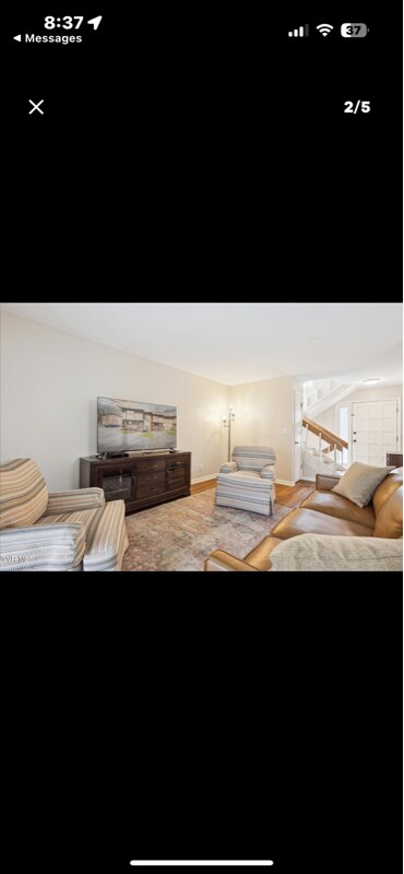 Building Photo - 24204 Woodridge Cir