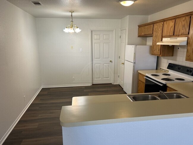 Building Photo - 1009 Industrial Ave