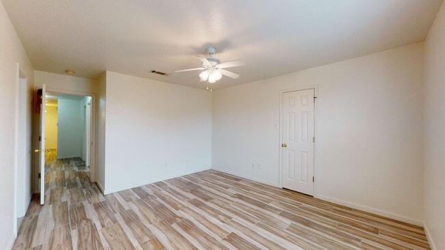 Building Photo - HUGE PRICE IMPROVEMENT NOW ONLY $1,295!!!