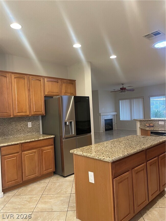 Building Photo - 2356 Orangeburg Pl