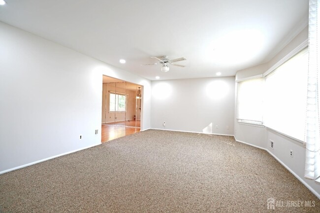 Building Photo - 19 Wetherhill Way