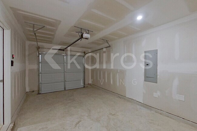 Building Photo - 364 Ironwood Ct