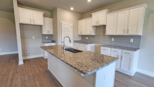 Building Photo - 10532 S Redland St