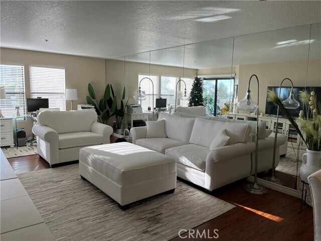 Building Photo - 280 Cagney Ln