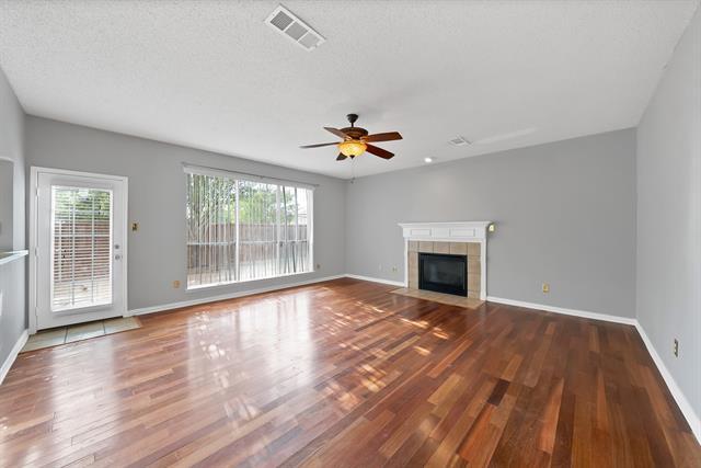 Building Photo - 745 Woodridge Dr