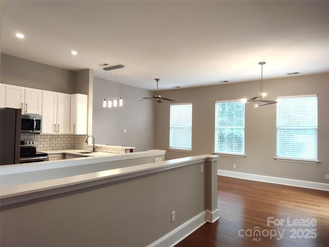 Building Photo - 3497 Chagall Ct